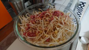 【低糖質ダイエット】ボロネーゼ風もやしパスタ【簡単レシピ】