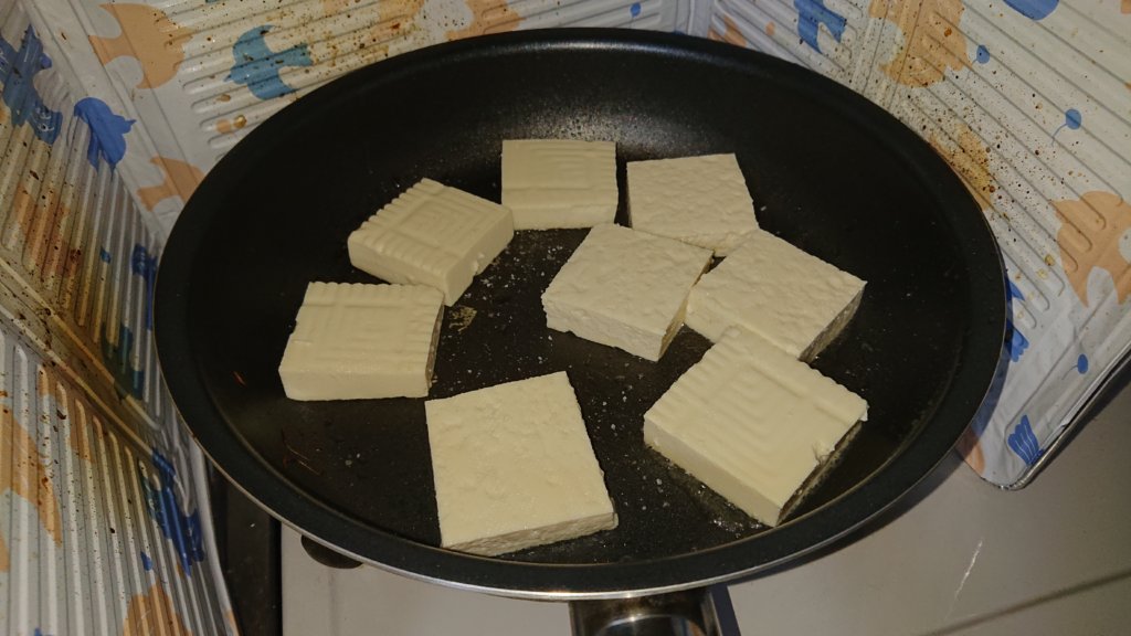 【低糖質ダイエット】豆腐ステーキ【調理時間10分！】