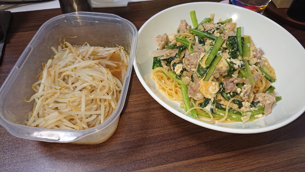 【簡単調理！】小松菜と豚肉のチャンプルーパスタ