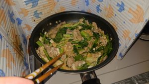 【簡単調理！】小松菜と豚肉のチャンプルーパスタ