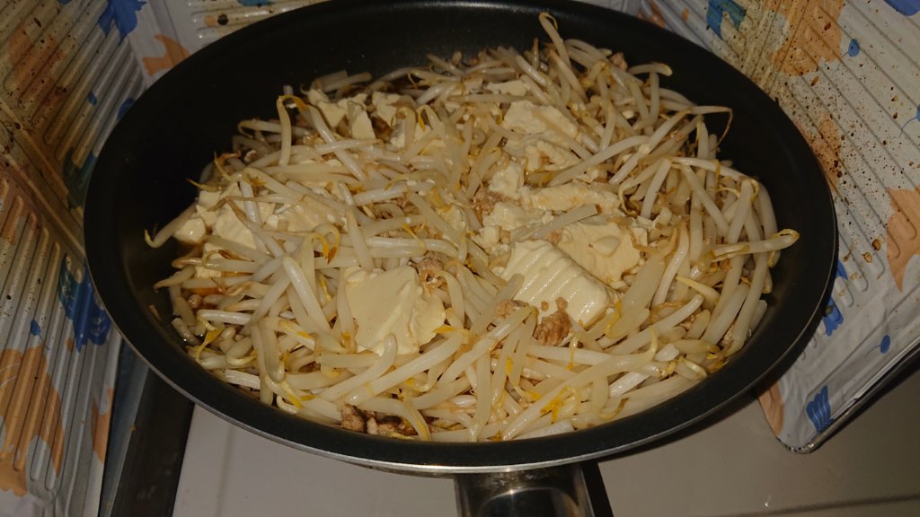 ダイエットに最適な簡単に作れる「あんかけそぼろ豆腐」のレシピを紹介します。